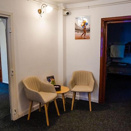Hostel Sport Бухарест Экстерьер фото