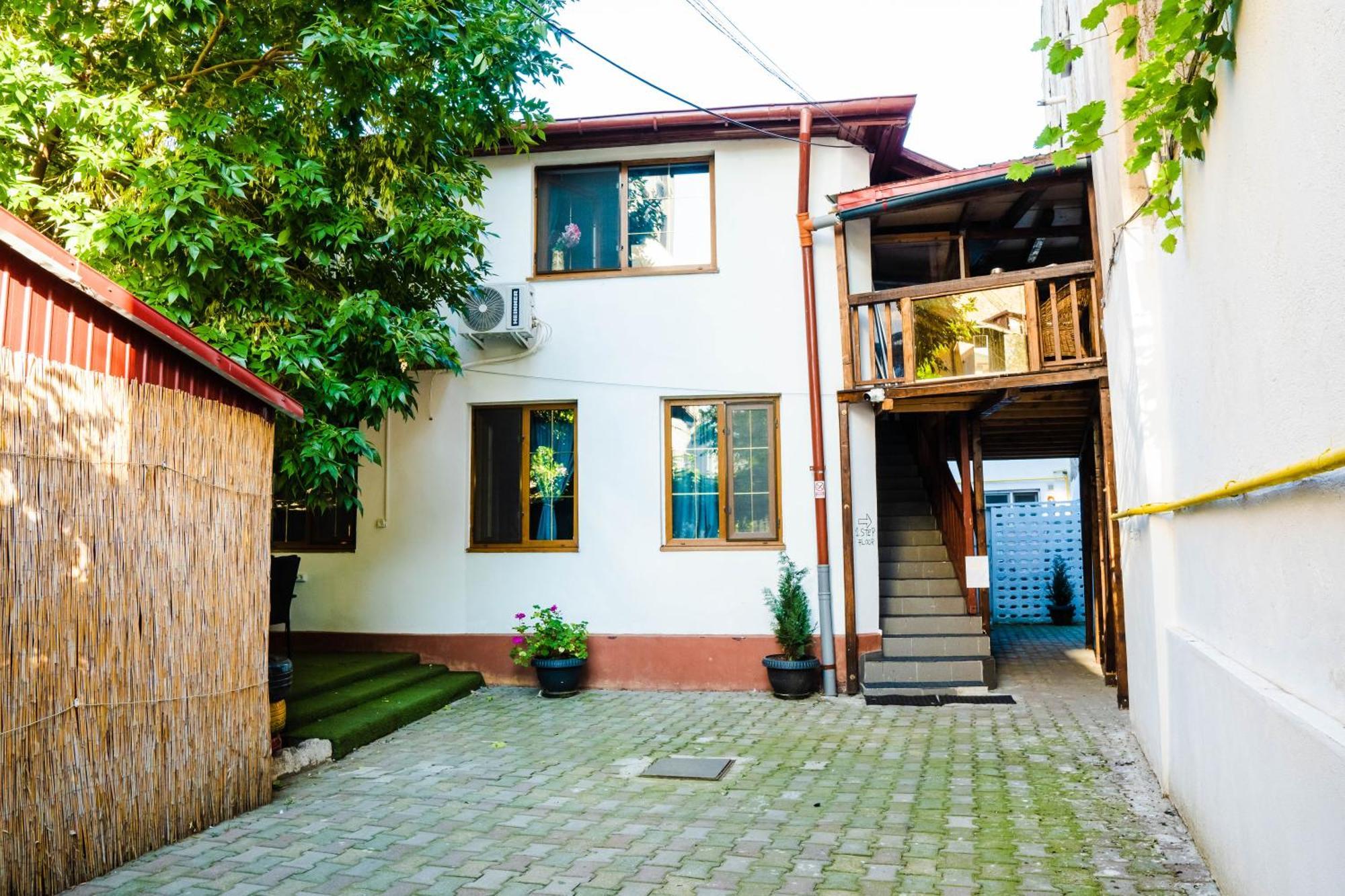 Hostel Sport Бухарест Экстерьер фото