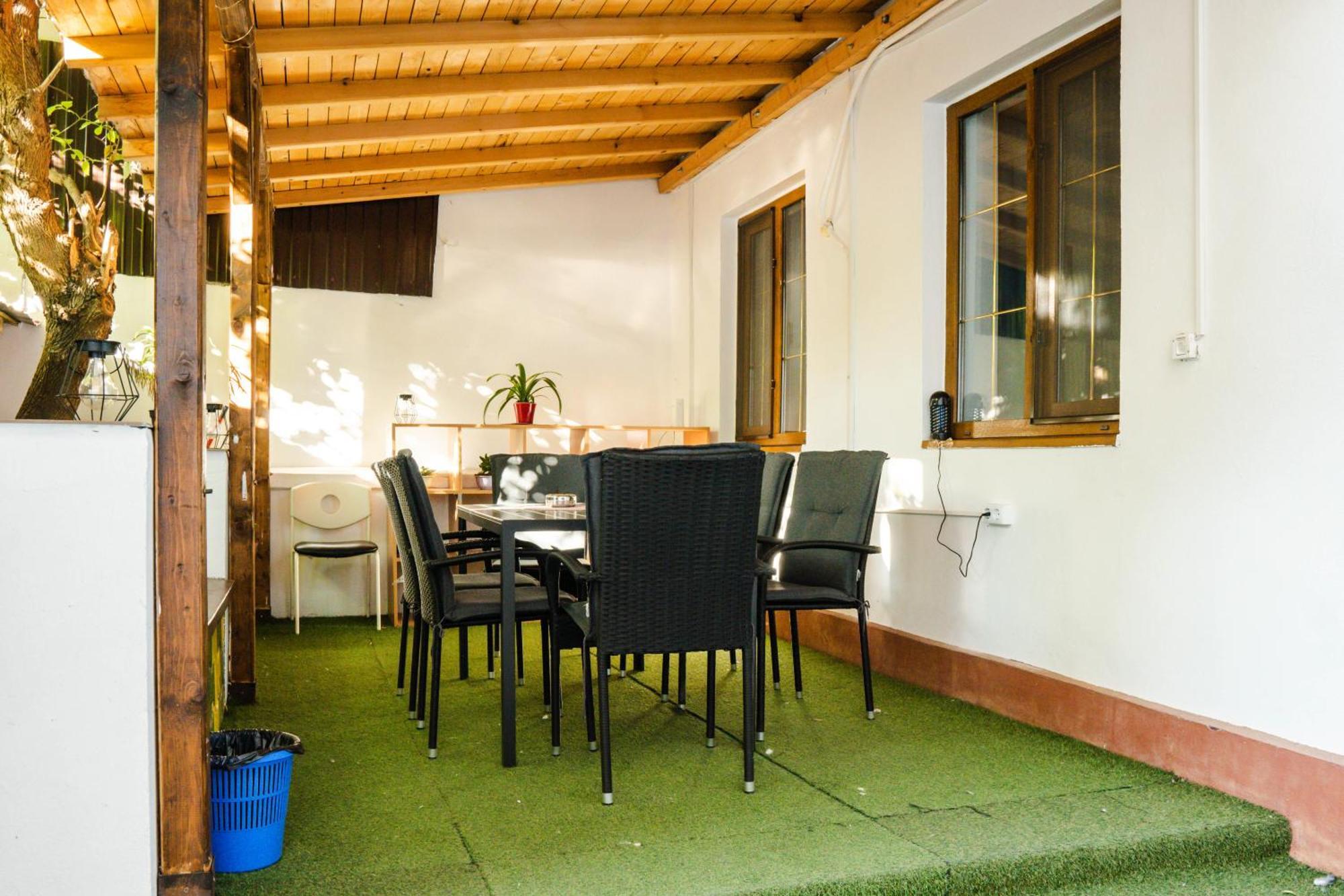 Hostel Sport Бухарест Экстерьер фото