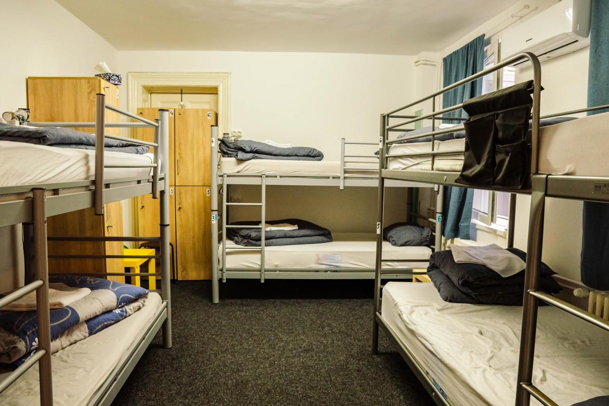Hostel Sport Бухарест Экстерьер фото