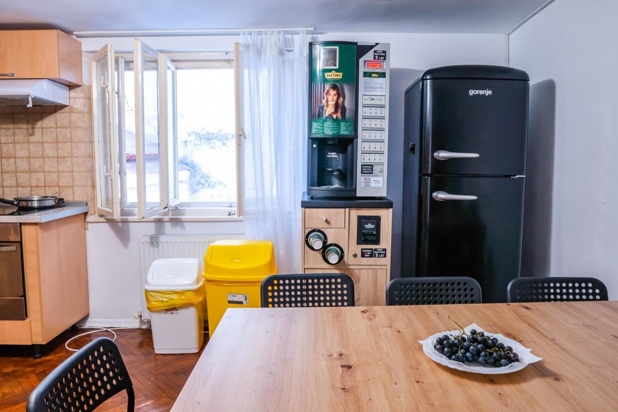 Hostel Sport Бухарест Экстерьер фото
