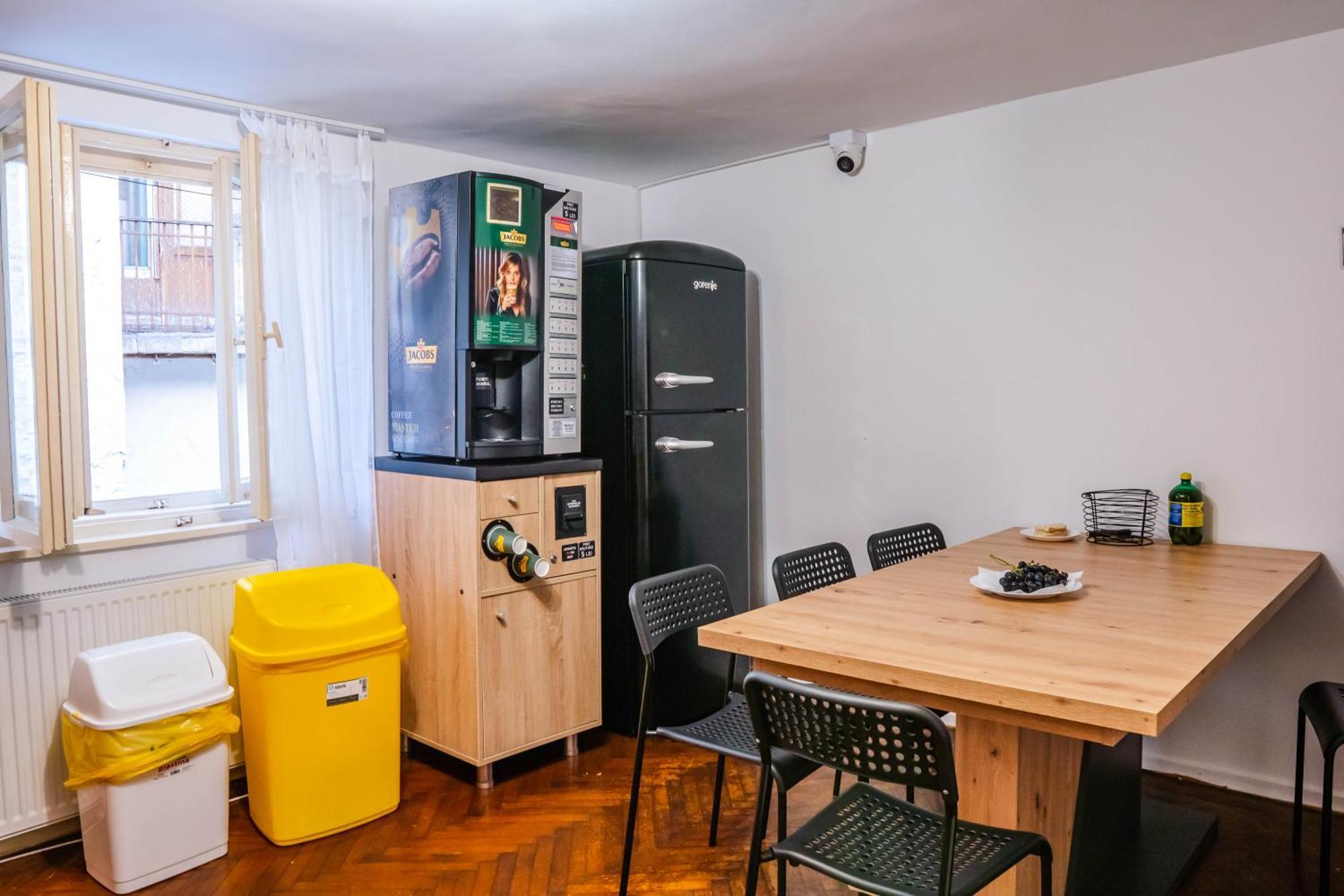 Hostel Sport Бухарест Экстерьер фото