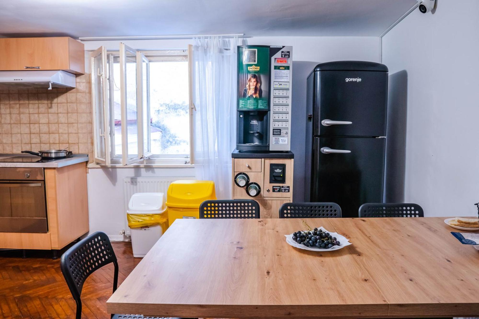 Hostel Sport Бухарест Экстерьер фото